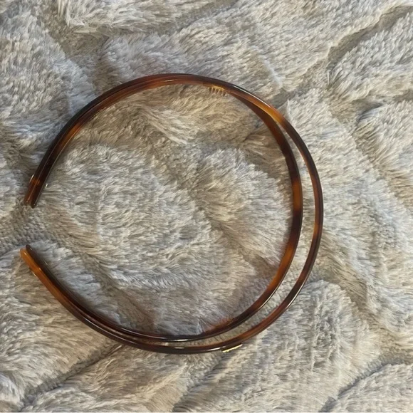 Fendi Tortoiseshell Hair Accessory - Picture 6 of 10